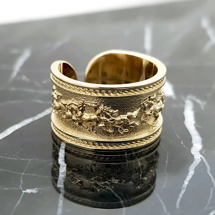 14k 18k gold mens wide galloping horses ring carre dor Rings