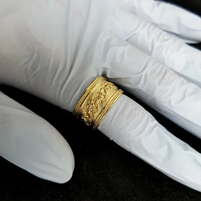 14k 18k gold mens wide galloping horses ring carre dor Rings