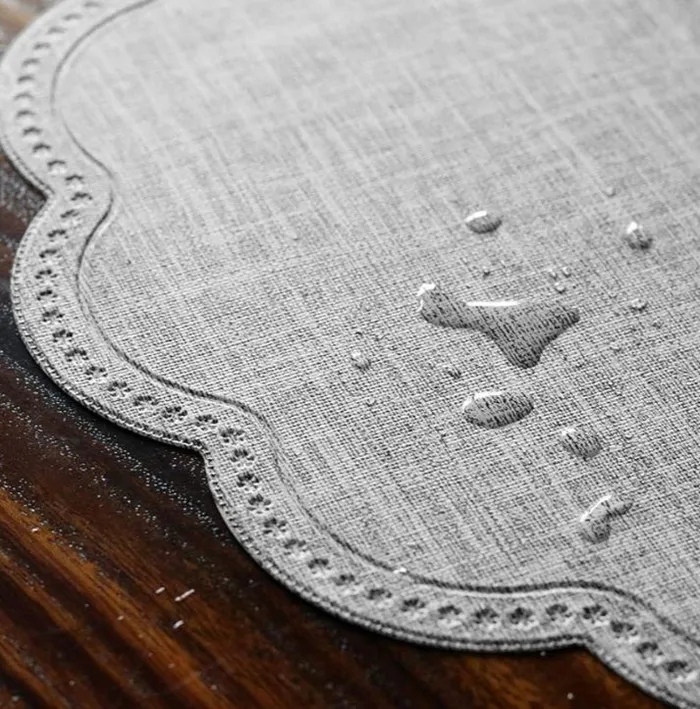 Candlewick Gift Shop Rings Scalloped Edge Round Grey Placemat