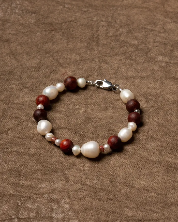 CUN Bracelets Kaede Grand Wood Pearl Beaded Bracelet