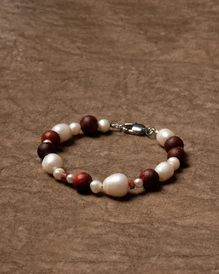 CUN Bracelets Kaede Grand Wood Pearl Beaded Bracelet