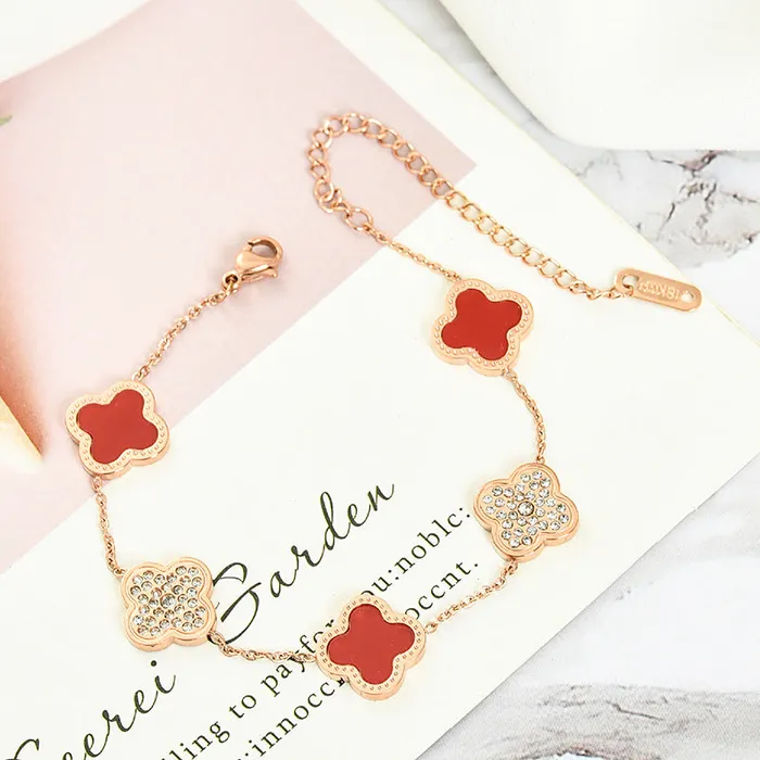 Get Signatured Bracelets Crystal Clover Leaf Bracelet