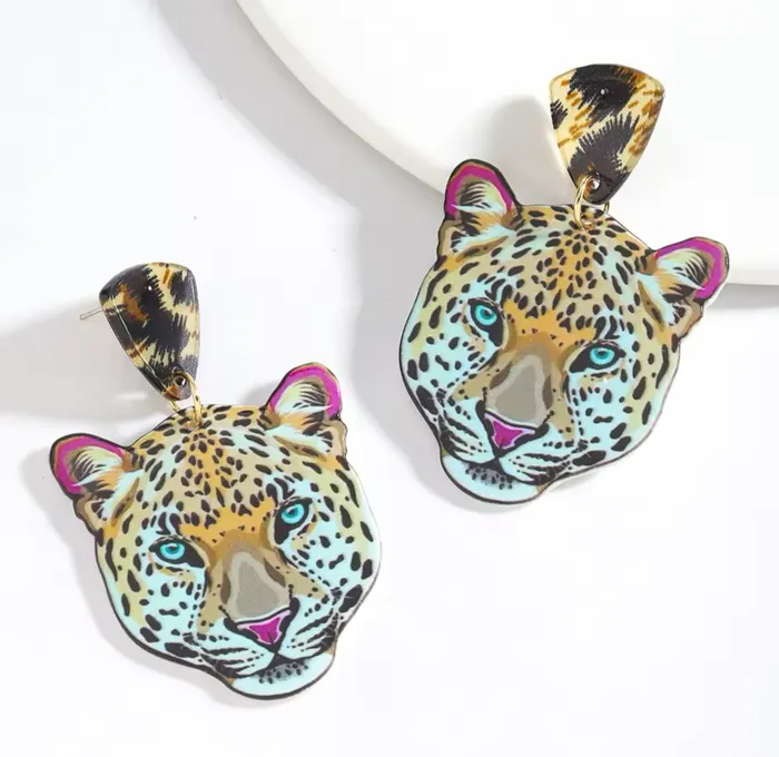 Get Signatured Earrings Leopard Earrings