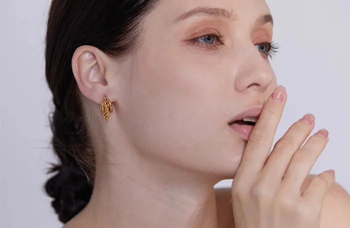 Get Signatured Earrings Twisted Luxe Hoop Earrings Get Signatured Earrings Twisted Luxe Hoop Earrings