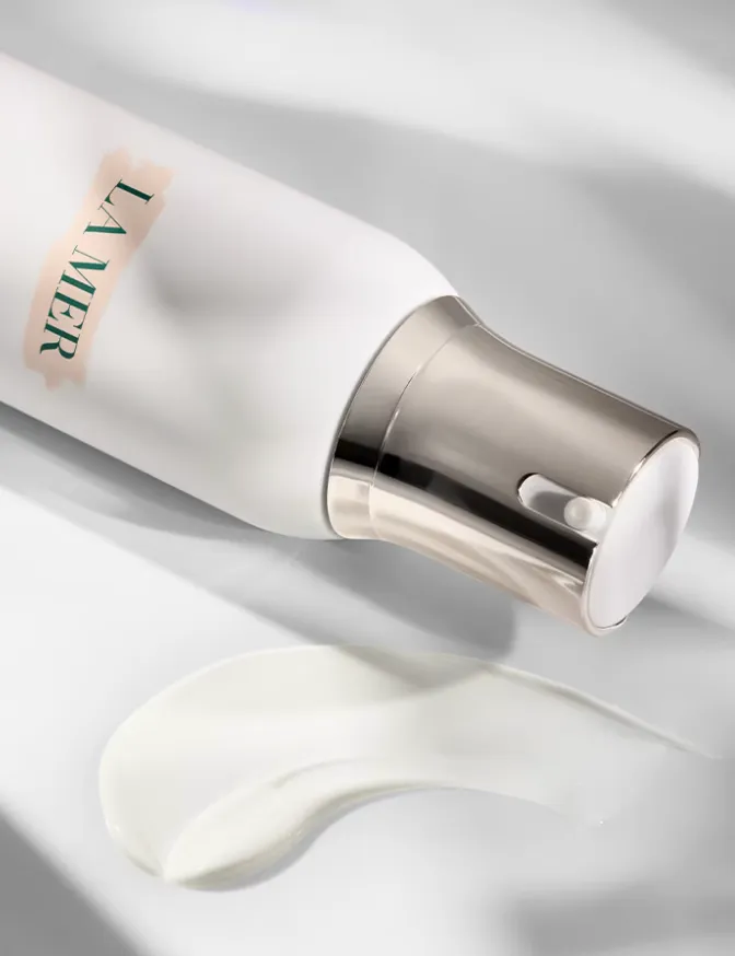 La Mer Earrings The Calming Lotion Cleanser