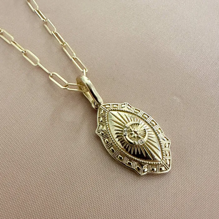 Lingua Necklaces Crescent Moon Medal