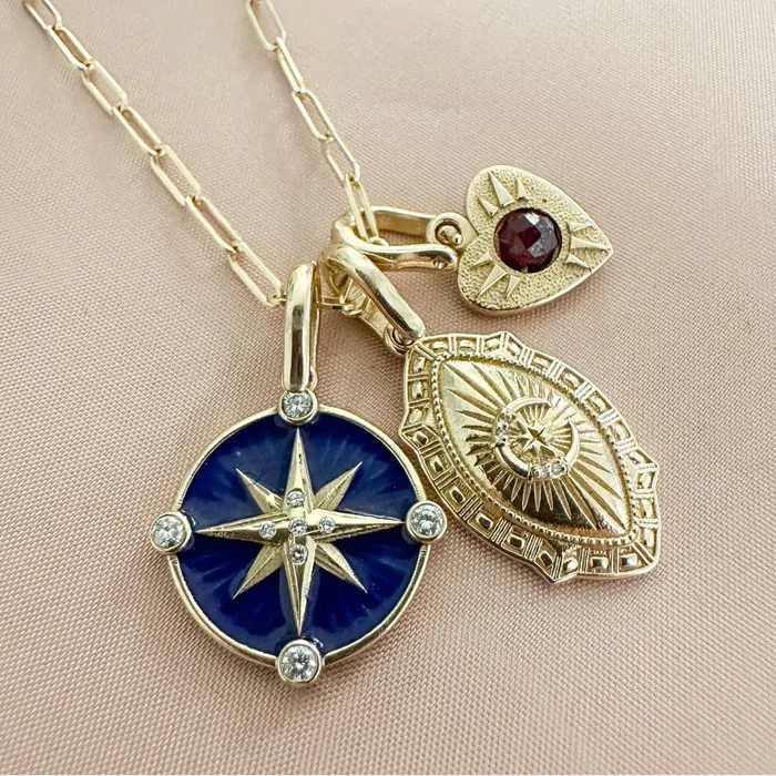 Lingua Necklaces Crescent Moon Medal