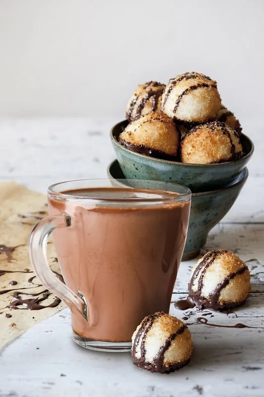 Macaroon Hot Chocolate Gourmet du Village Earrings