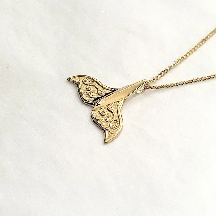 Necklaces 14k 18k gold womens whale tail pendant necklace 2 carre dor
