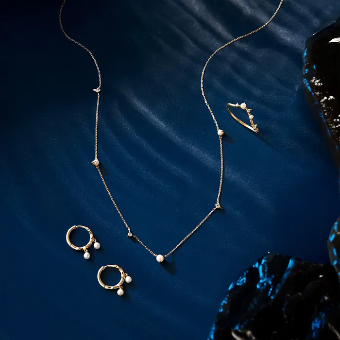Necklaces AURELIE GI SABRINA Pearl and White Sapphire Asymmetrical Station Necklace