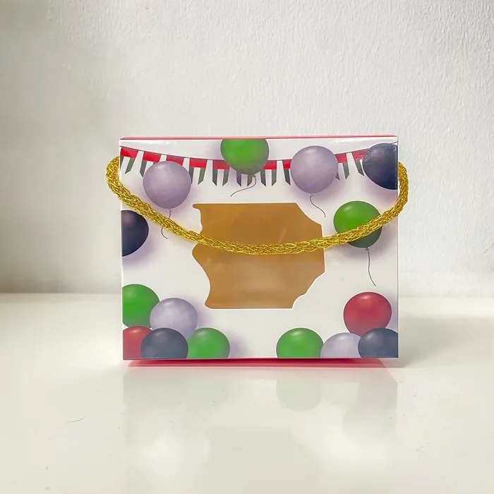 Necklaces RESIN ART HUB UAE Themed Packing Box With Golden Strip for Ecom Packs