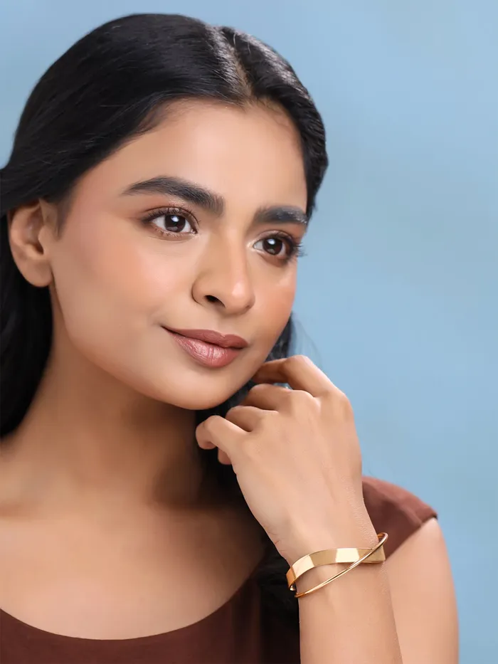 Necklaces Yellow Chimes Bracelet for Women and Girls Fashion Golden Cuff Kadaa Bracelets for Women Twisted Gold Plated Hand Cuff Kadaa Bracelet Birthday Gift For Girls and Women Yellow Chimes