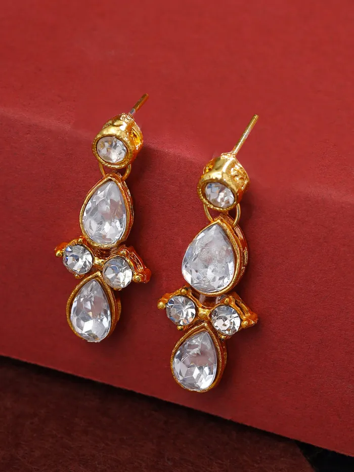 Necklaces Yellow Chimes Combo Elegant GoldPlated Kundan Choker Set with Earrings Maangtika One Size Golden