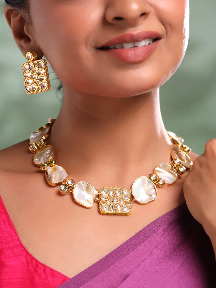 Necklaces Yellow Chimes Yellow Chimes Jewellery Set for Women Golden Kundan Stone Necklace Set for Women Traditional Gold Plated Jewelery Set for Girls Birthday Gift for Girls Women Anniversary Gift for Wife