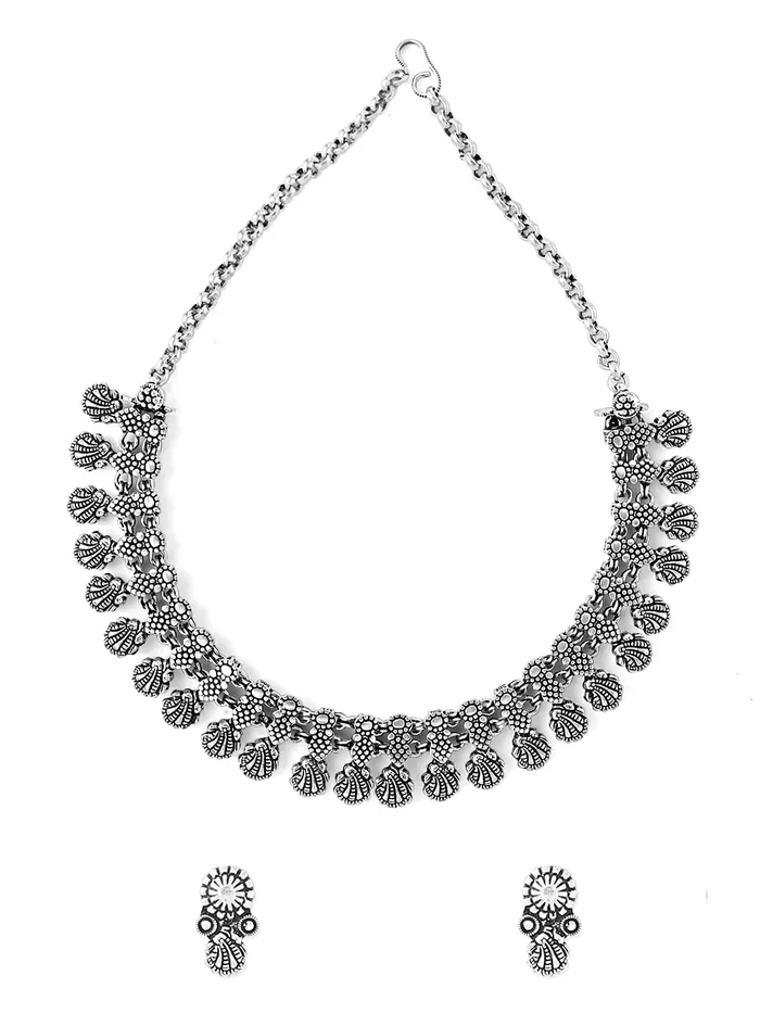Necklaces Yellow Chimes Yellow Chimes Oxidised Necklace Set Silver Kolhapuri Necklace Traditional Necklace Set For Women Girls Necklaces Yellow Chimes Yellow Chimes Oxidised Necklace Set Silver Kolhapuri Necklace Traditional Necklace Set For Women Girls
