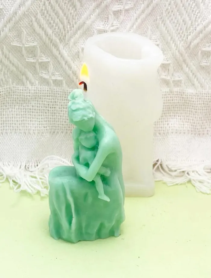 Resin Art Hub Necklaces Mother Holding Baby Candle Silicone Mold