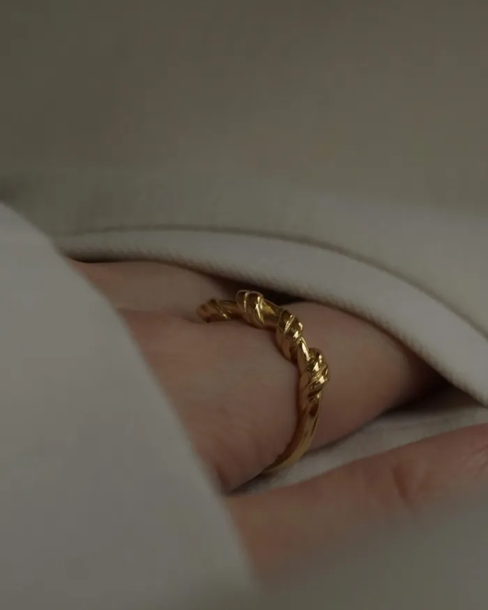 Rings MYJN Piala Twisted Ring