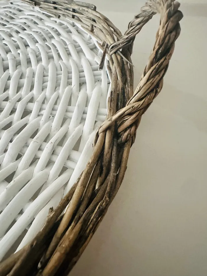 Two Tone Wicker Basket Tray wHandles Candlewick Gift Shop Rings
