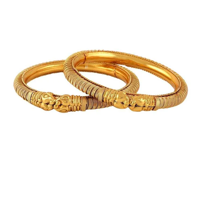 Yellow Chimes 2 PCS Exclusive Delicate Plain Antique Gold Plated Traditional Bangles for Women and Girls 26 Yellow Chimes Bracelets Yellow Chimes 2 PCS Exclusive Delicate Plain Antique Gold Plated Traditional Bangles for Women and Girls 26 Yellow Chimes Bracelets