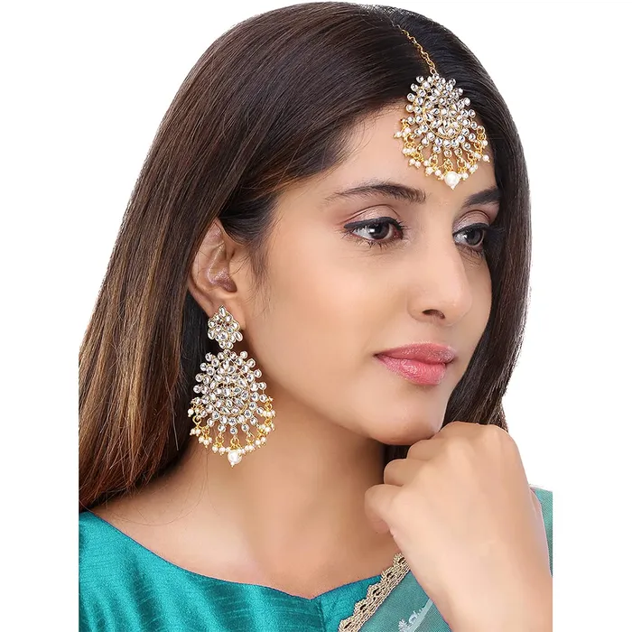 Yellow Chimes Kundan Jewellery Set for Women Gold Plated Kundan Earrings White Pearl Dangler Earrings With Maangtikka Set for Women and Girls Yellow Chimes Earrings
