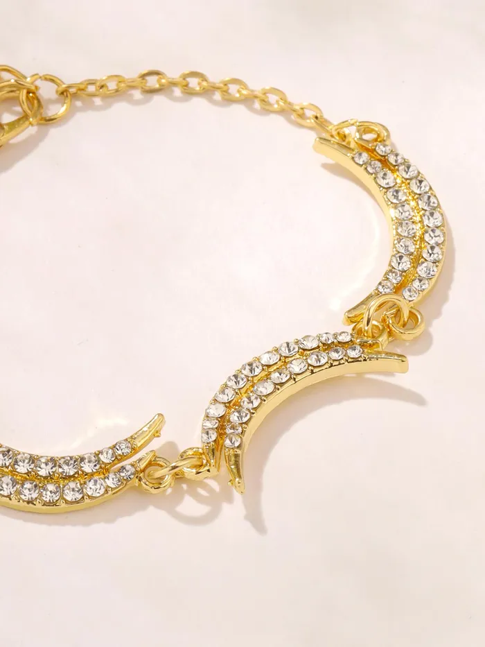 Yellow Chimes Necklaces Golden Moses Bracelet Fashionable Womens Accessory with Elegant Moon Stones Adjustable Fit One Size