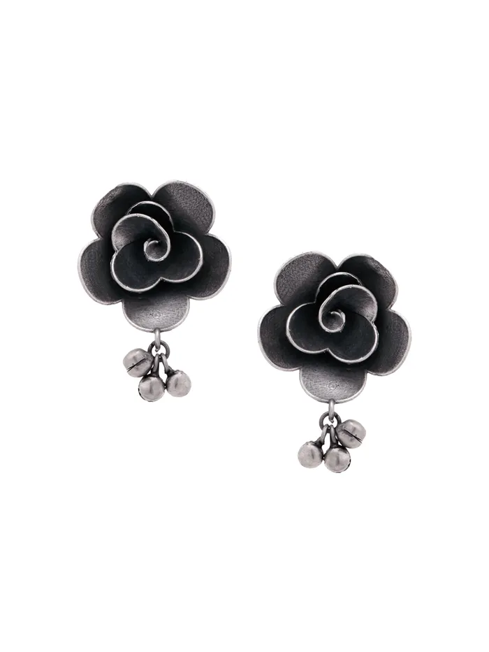 Yellow Chimes Necklaces Yellow Chimes Stud Earrings for Women Girls Silver Oxidised Studs Earrings Floral Shaped Traditional Silver Oxidised Plated Stud Earrings Birthday Gift For Girls Anniversary Gift for Wife Yellow Chimes Necklaces Yellow Chimes Stud Earrings for Women Girls Silver Oxidised Studs Earrings Floral Shaped Traditional Silver Oxidised Plated Stud Earrings Birthday Gift For Girls Anniversary Gift for Wife