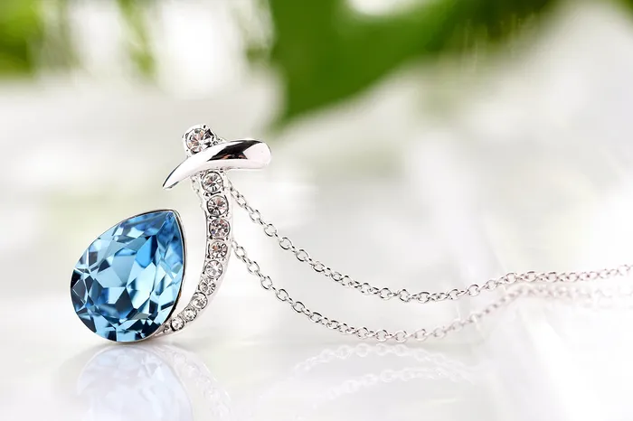 Yellow Chimes Rings Yellow Chimes Pendant for Women and Girls Blue Crystals from Swarovski Pendant Silver Toned Dew Drop Pendant for Girls Birthday Anniversary Gift for Wife Birthday Gift for girls and women