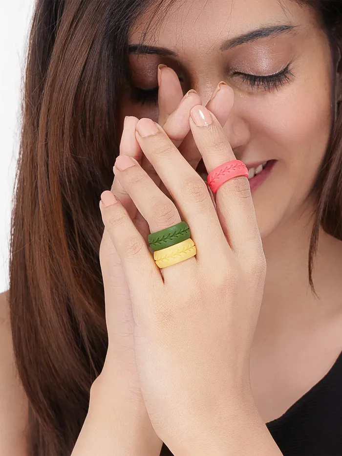Yellow Chimes Rings Yellow Chimes Trendy Multicolor Combo of 7 Pcs Sports Gym Flexible Silicone Finger Band Rings for Women Man Unisex