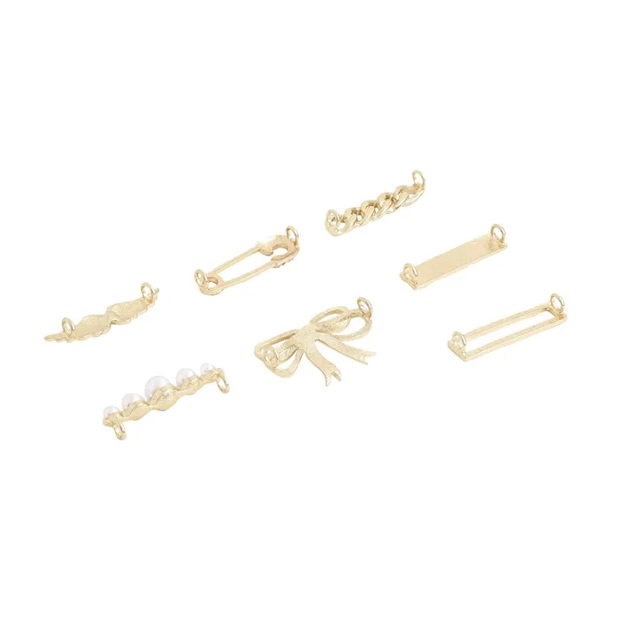 Yellow Chimes Shoelace Charms for Girls and Boys Shoe Accessories Multi Design Shoe Decoration Charms Shoelace Charms for Unisex Pack of 7 pieces Shoelace Charms for Sneakers Yellow Chimes Necklaces