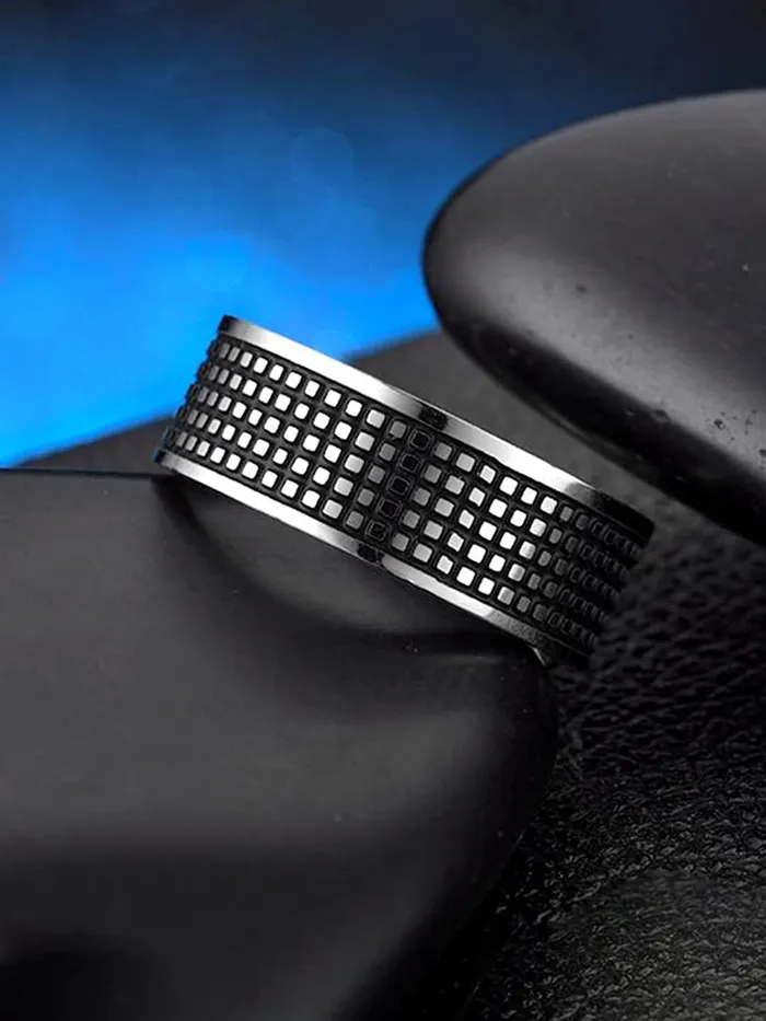 Yellow Chimes Yellow Chimes Ring For Men Black Bands Rings Platinum Plated Titanium Steel Never Fading Ring For Men and Boys Necklaces